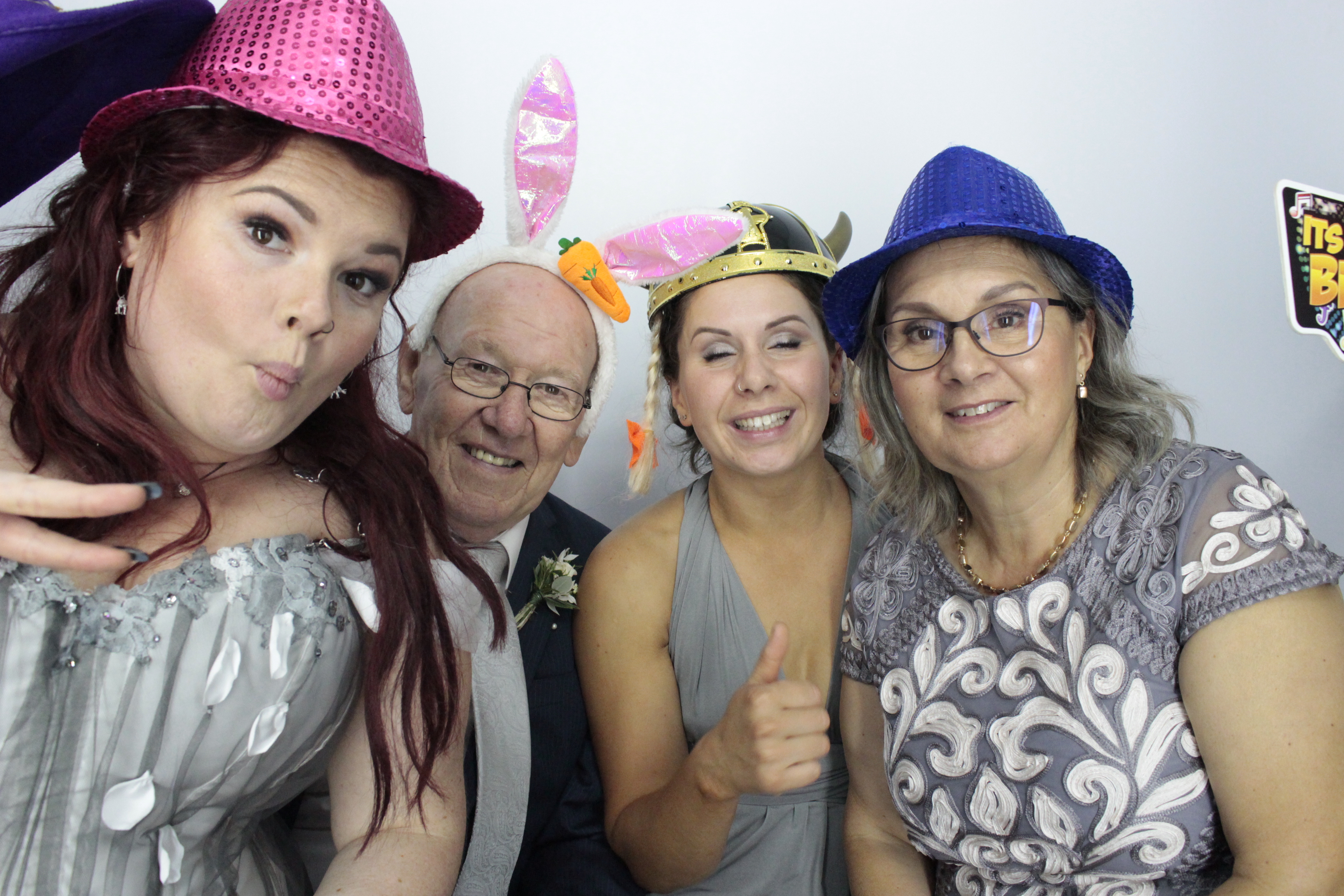 Chelsea & Matthew's Wedding | View more photos from the event at gallery.myphotoboothexperience.co.uk/u/MyPhotoBoothExperienceLtd/Chelsea-Matthews-Wedding